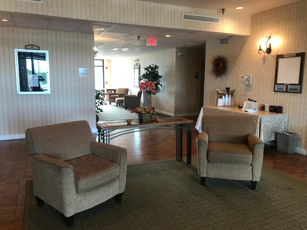 Gasthof Amish Village Inn Montgomery Extérieur photo